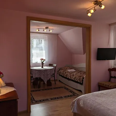 Nika - And In The Heart Of Center Apartment *